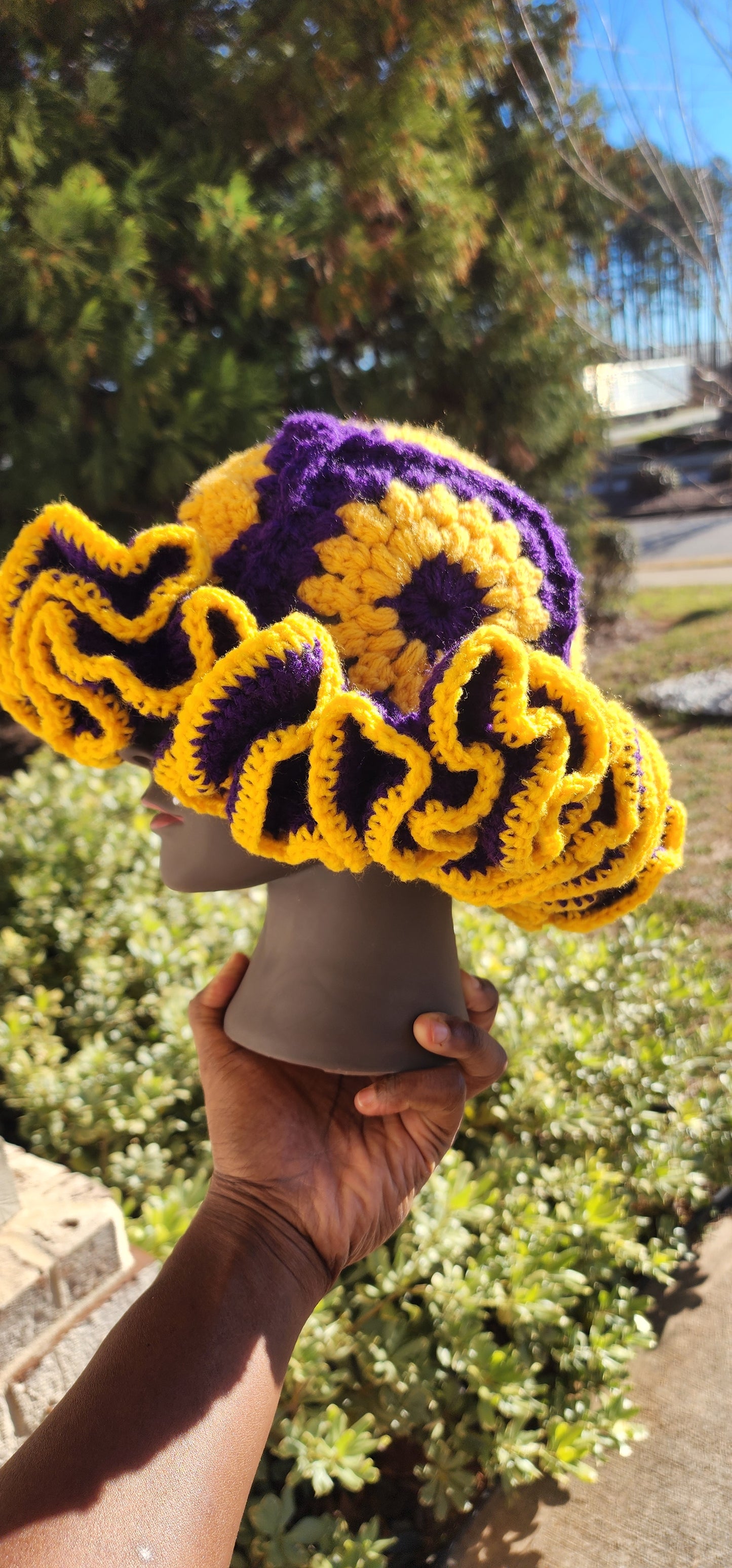 Royal Bucket ruffle crochet hat