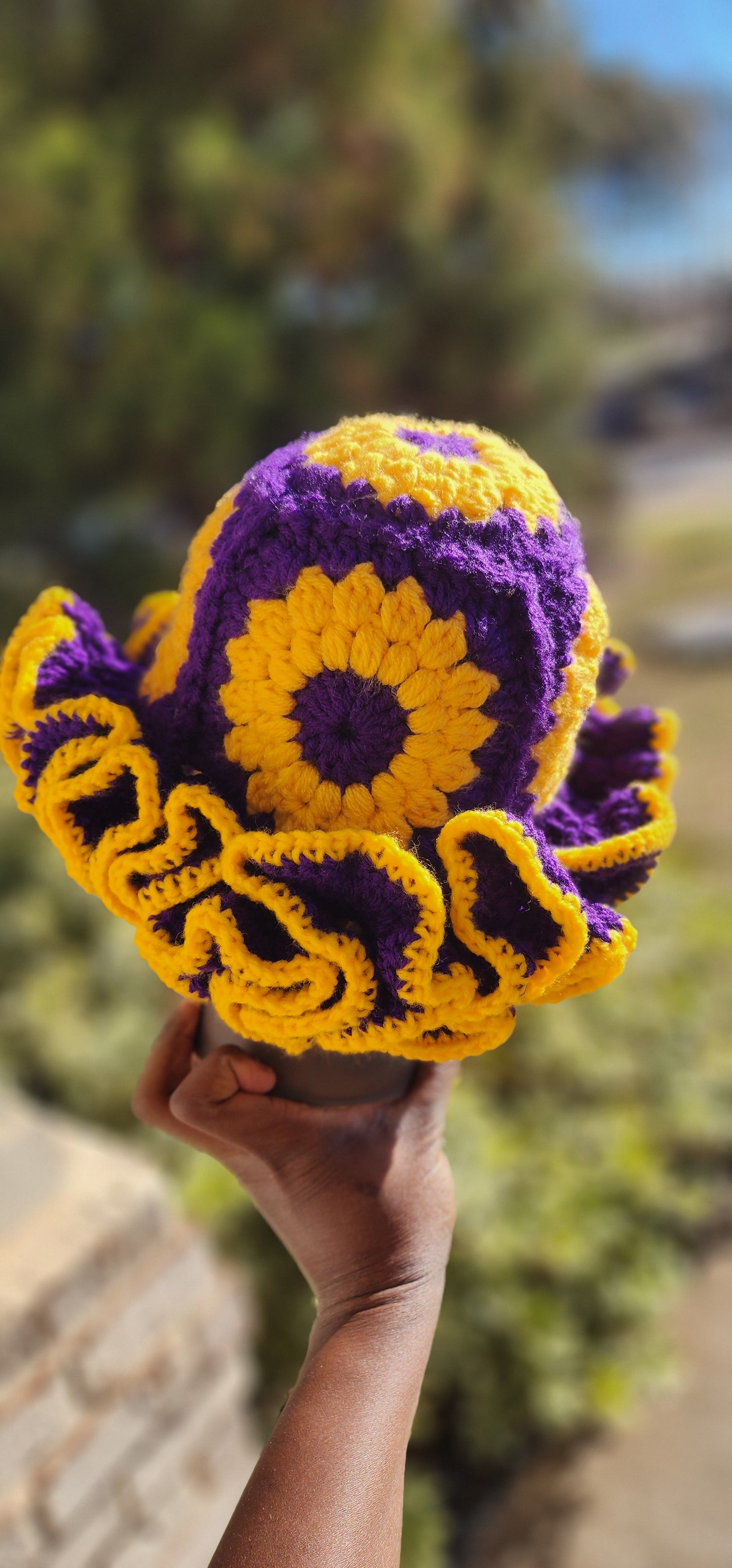 Royal Bucket ruffle crochet hat
