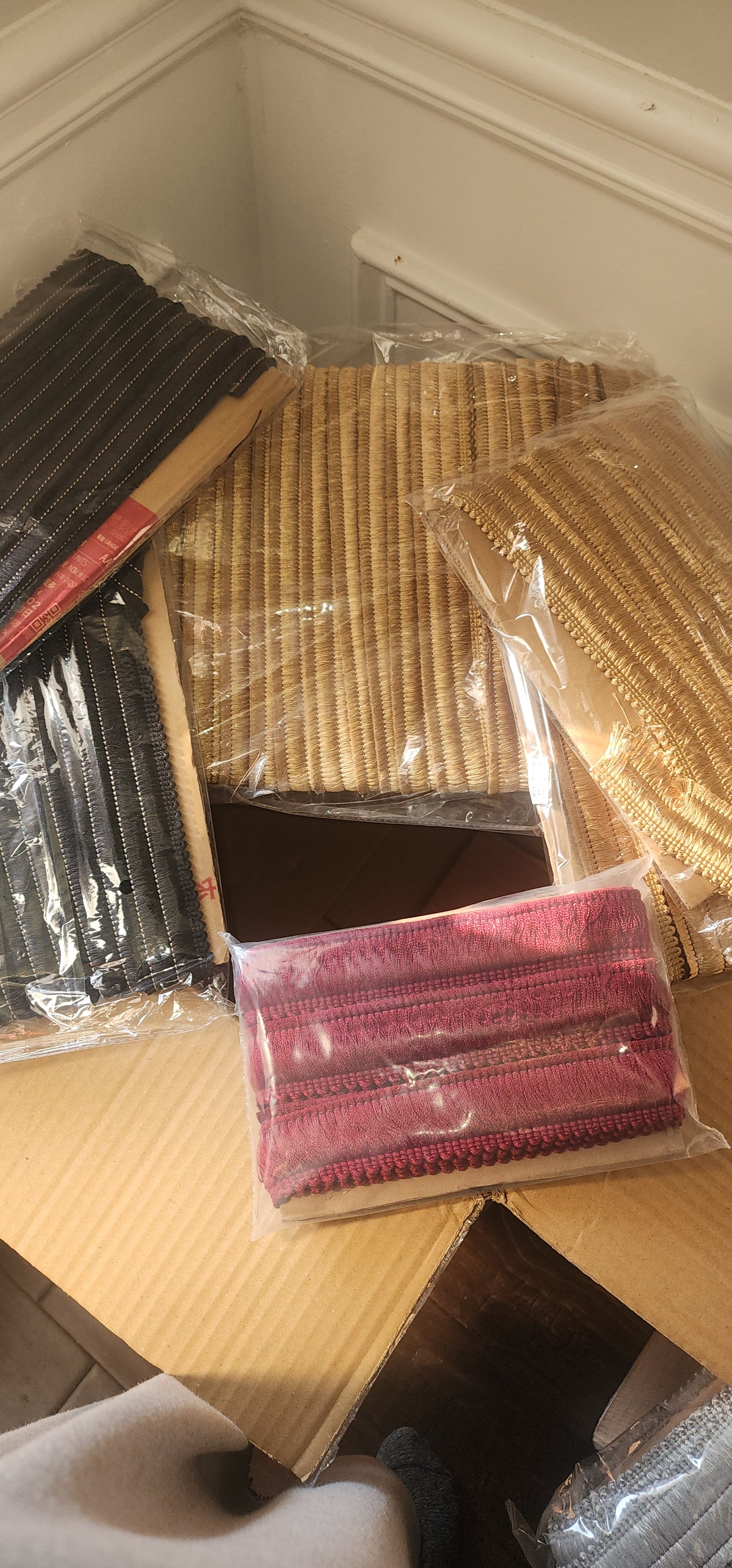 Brush fringes by yard