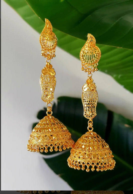 Gold earrings